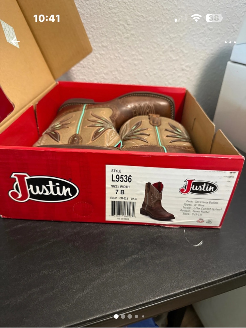 Justin Boots Brown women’s Western Boots with Turquoise Stitching